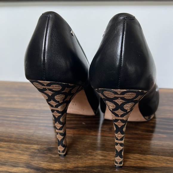 Coach platform with wooden signature heel - Picture 6 of 7